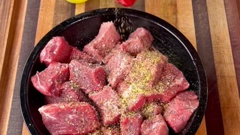 Garlic butter sirloin steak bites