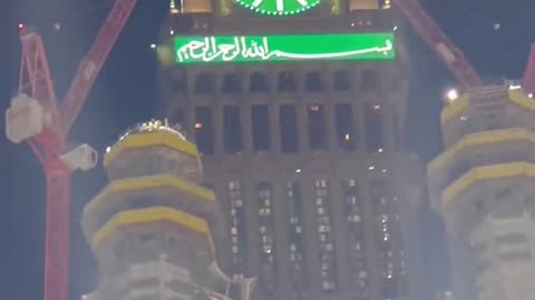 "The Heart of Islam: A Stunning Display of the Magnificent Kaaba in Makkah"