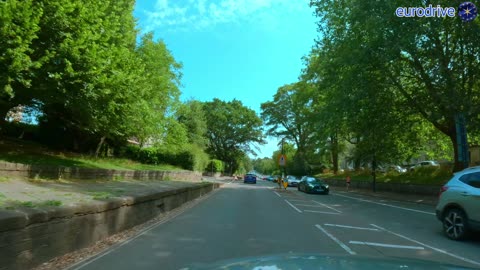 England 🏴󠁧󠁢󠁥󠁮󠁧󠁿 driving in the city of Bath