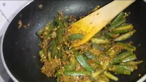 Crunchy Delight: Savory Ladyfinger (Bhindi) Recipe
