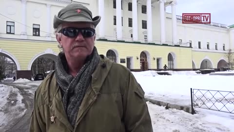 Helping Donbass fighters Russell Bentley