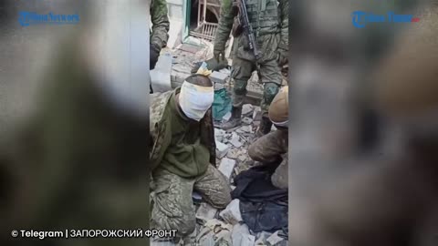 held by Russian soldiers, 2 Ukrainian soldiers wept bitterly