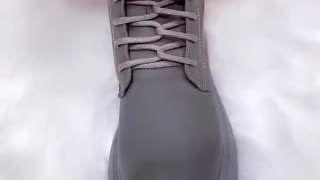 How to tie shoelace