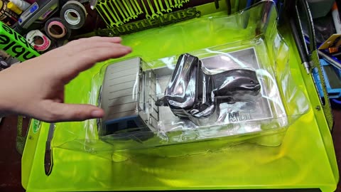 WPL D12 RC Scale Kei Truck Box Opening