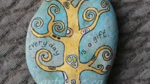 30+Diy Pebble rock painting ideas