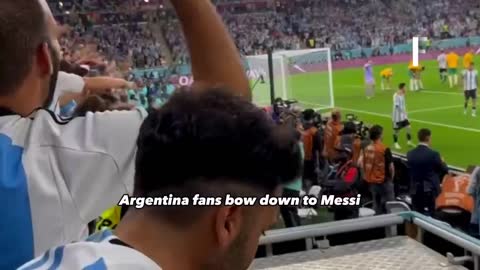 Lionel Messi angry with Australian player & Argentina fans bowing down to Messi