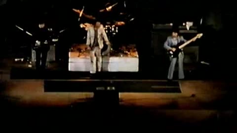 Dr. Feelgood & Wilco Johnson = Concert Music Video 1975