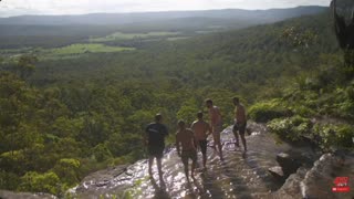 OLD BUDGET 4WDs vs Australias TOUGHEST tracks in Coffs Harbour Snapped Axle Best campsite EVER !