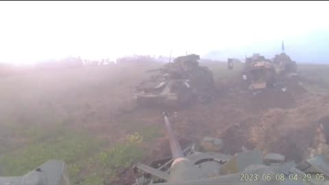 Ukrainian Mechanized assault with Bradley IFVs and Leopard 2 tanks