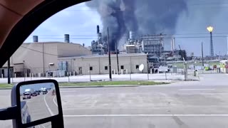 Smoke rises from fire at Texas Shell chemical plant