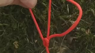 HOW TO MAKE THE MOST USEFUL KNOT ON EARTH