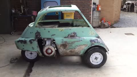 Restoring a BMW Isetta 300