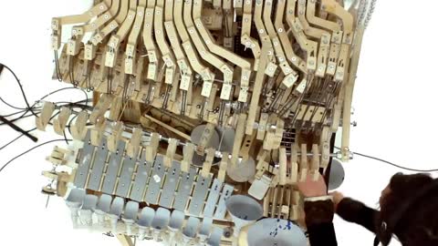 Wintergatan - Marble Machine (music instrument using 2000 marbles) (1)