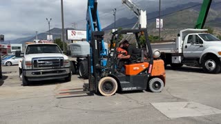 Warehouse Forklift Doosan 3,800 LB 15' 8" Lift Height Dual Fuel Gasoline / Propane 2015 Doosan G25G