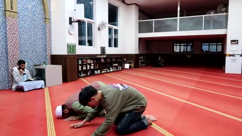 How to do Salah Prayer? | Learning with Imam