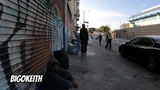 Walking Around Skid Row During the Pandemic | DTLA | Los Angeles California