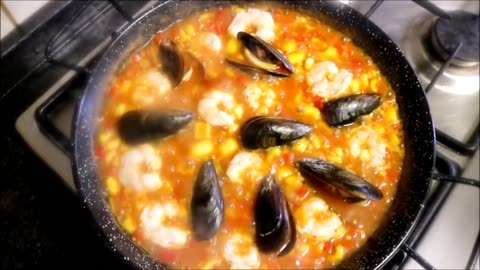 Authentic Spanish Seafood Paella Recipe