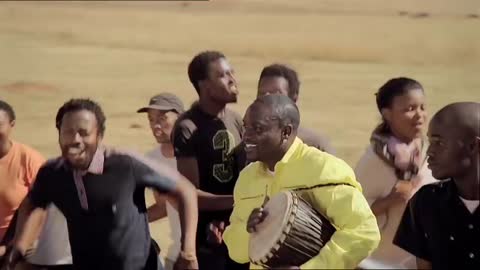 PEPSI FOOTBALL AFRICA 2010 COMMERCIAL FEATURING MESSI KAKA DROGBA LAMPARD HENRY AND AKON