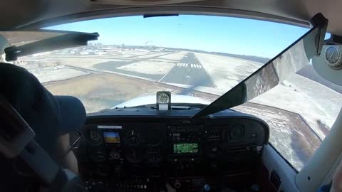 Cessna 172 Landing in 33Kt Crosswind