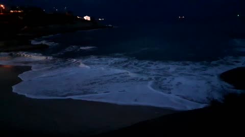 Waves Crushing at night 🌊 | White foam | Windy & Ranining day