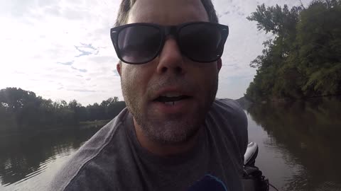 Storm Wiggle Wart Test / Review - Forgotten Lures: Episode 2 - Kayak Fishing for Bass and Catfish