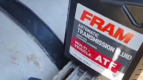 Fill up the truck with oil.