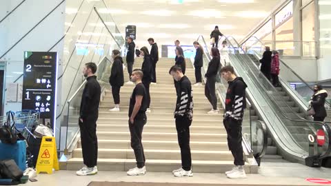 World’s biggest Running man Challenge 😍🔥 TUZELITY SHUFFLE