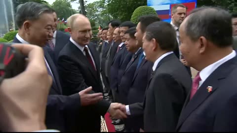 Ceremonia solemne de bienvenida a Putin en Vietnam