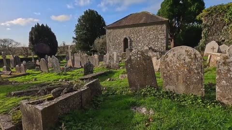 GHOST HUNTING ST. NICOLAS GRAVEYARD