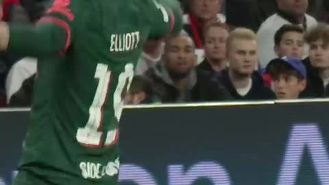 Salah's nutmeg assist 😯 #lfc #shorts #Salah #Elliott