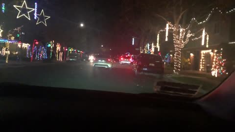 Willow Glen Holiday Lights Drive Thru Part XII 12月8日2022年