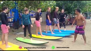 Surfing class with yoalearn2surf