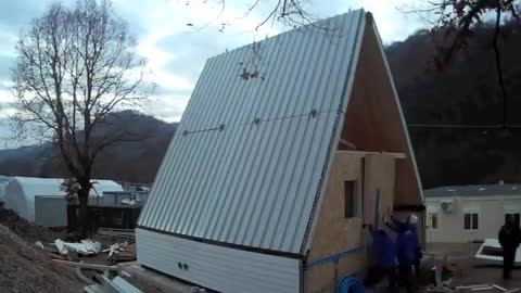 This Innovative Home Takes Six Hours To Build