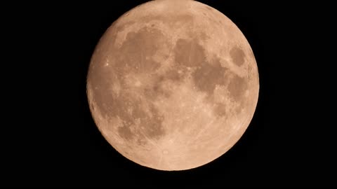 Movement of full moon capture in timelapse