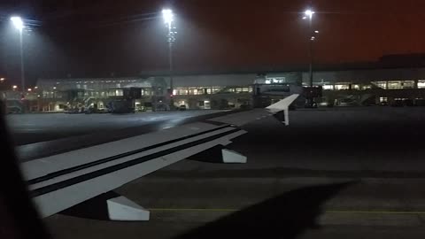 Finnair Airbus A319 taxiing