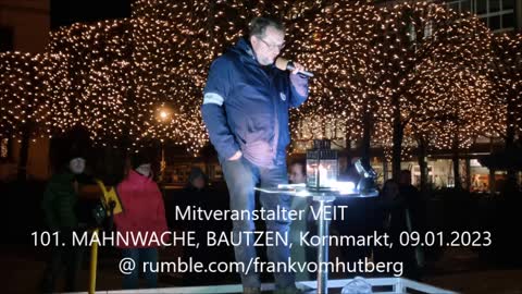 VEIT, mit Audioeinspiel Maaßen, Feindstaatenklausel - BAUTZEN, Kornmarkt, 09 01 2023, 101. MAHNWACHE