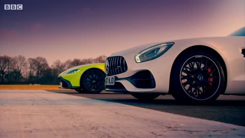 Aston Martin V8 Vantage vs Merc-AMG GT S | Top Gear: Series 26