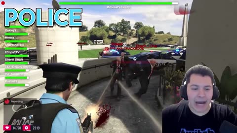 100 Assassins vs 10 Real Cops! Gaming