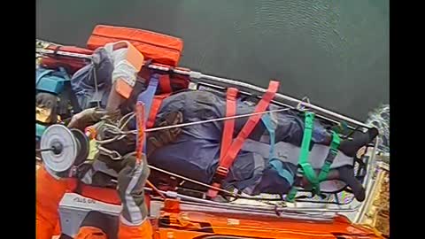 U.S. Coast Guard, San Francisco Fire Department medevacs individual off cargo vessel