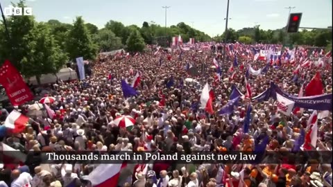 VIDEO-LAJM/ Berisha: Mbi 500 mijë polak protestojnë në Varshavë për votën e lirë!