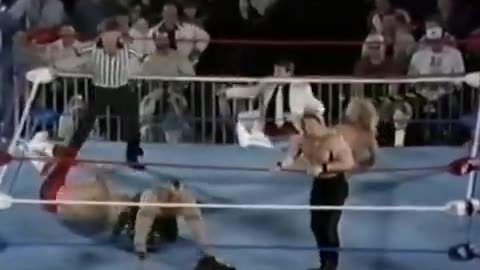 (1986.04.19) The Road Warriors vs The Midnight Express - NWA