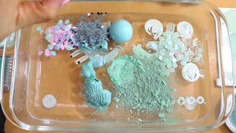 'Mint' Mixing'Mint'Eyeshadow,Makeup and glitter Into Slime.★ASMR★Satisfying Slime Video