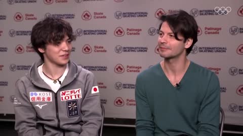 Shoma learns French! Stephane Lambiel 🇫🇷 & Uno Shoma 🇯🇵 teach each other basic figure skating terms