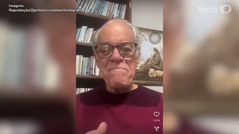 Com sorriso, pastor anuncia morte de Guilherme de Pádua em live: “Caiu e morreu”