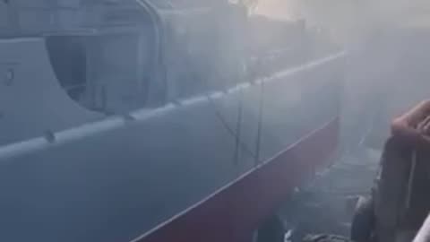 Video of the large landing ship "Minsk" struck in Sevastopol.