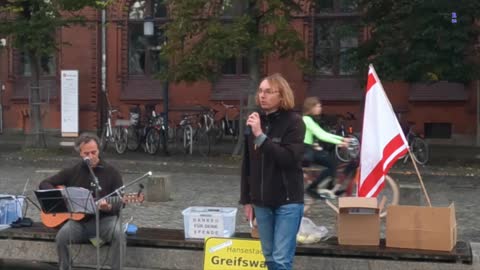 Greifswald - Eröffunzng der Versammlung durch Andreas 19-09-2022