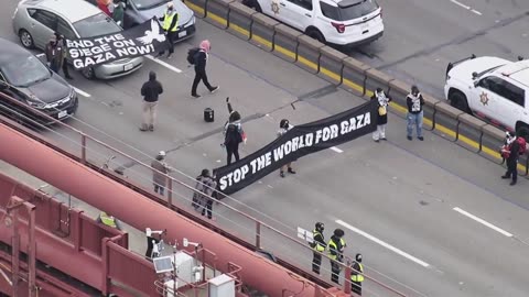 Both directions of the Golden Gate Bridge shut down by Pro-Palestinian protesters