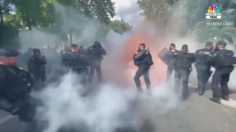Anti Vaccine Protest In Paris Turns Violent With Clashes Against Police