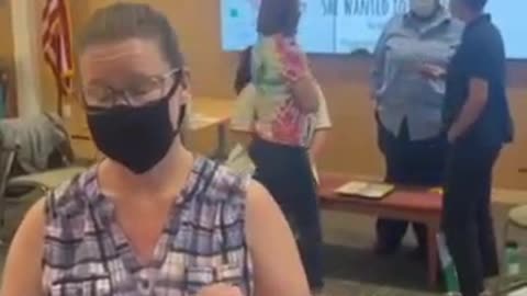 Pedophile Drag Queen at public library for reading program