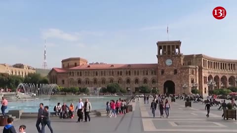 Azerbaijani presidential aide says France is arming Armenia